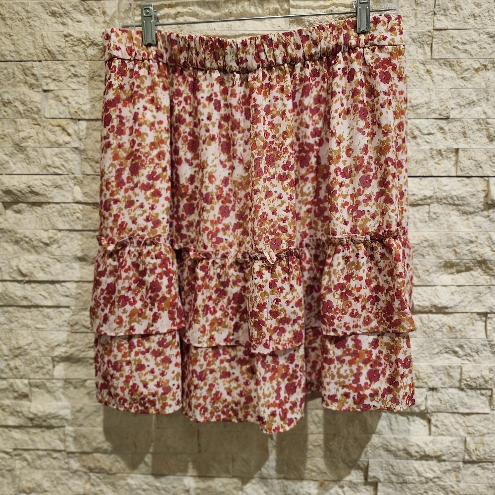 J Crew Floral Chiffon Tiered Mini Skirt in Pink, Red, White Size Medium - Picture 2 of 7